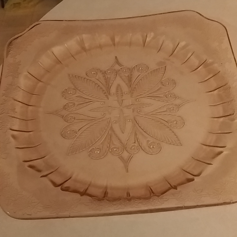 Vintage 1930s Adam Pink by Jeannette 9” Square Dinner plate